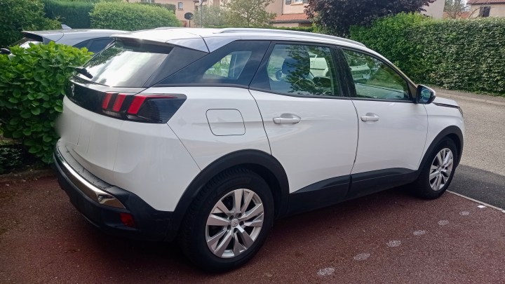 voiture nettoyee comme neuve