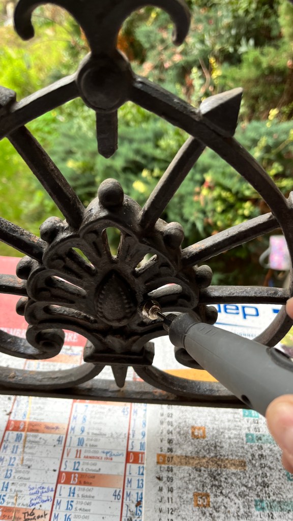 ponçage nettoyage rambarde rouillee