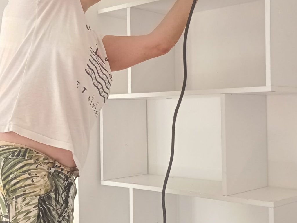 fixation meuble etagere au mur